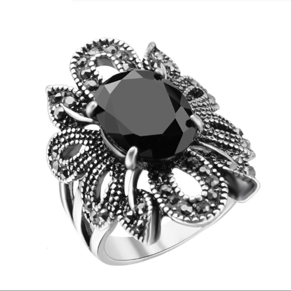 Silver & Black Stone Goth Emo Punk Rock Ring NWT